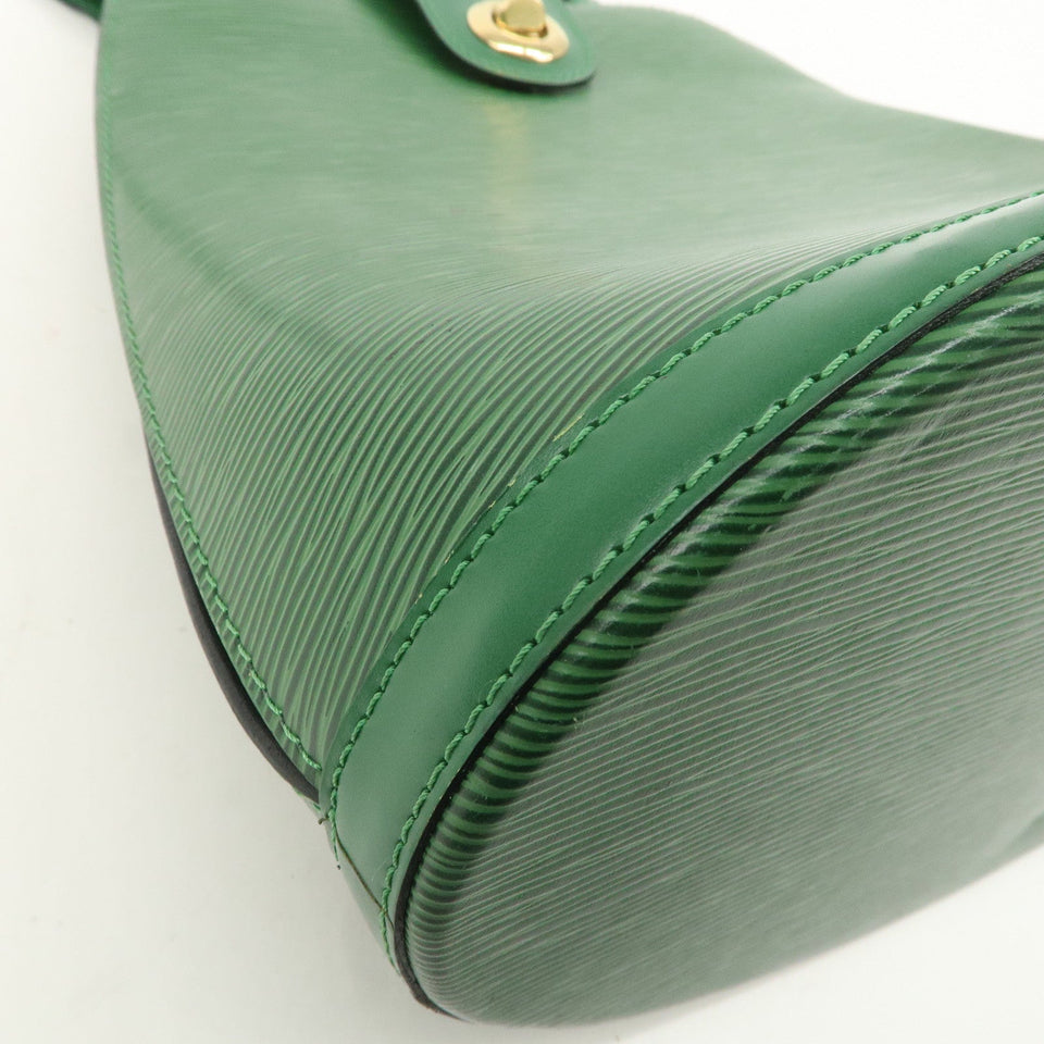 Louis Vuitton Epi Cluny Shoulder Bag Borneo Green M52254