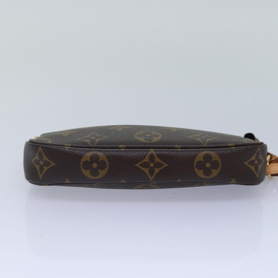Louis Vuitton Pochette Accessoire  Canvas Clutch Bag