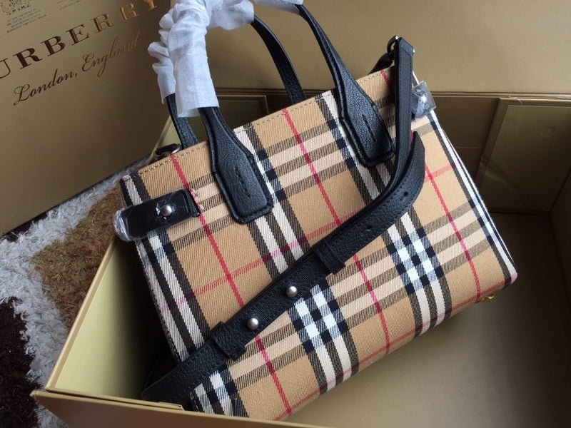 Burberry Bags - Bagsattire   662