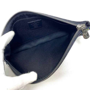 Louis Vuitton Etui Ipad  Canvas Clutch Bag