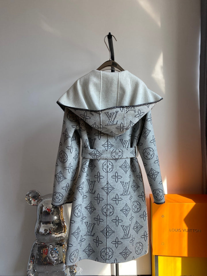 Luxury Louis Vuitton  Wrap Coat 029
