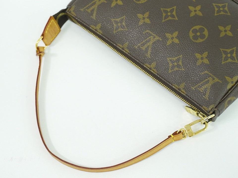 Louis Vuitton Pochette Accessoire  Canvas Clutch Bag