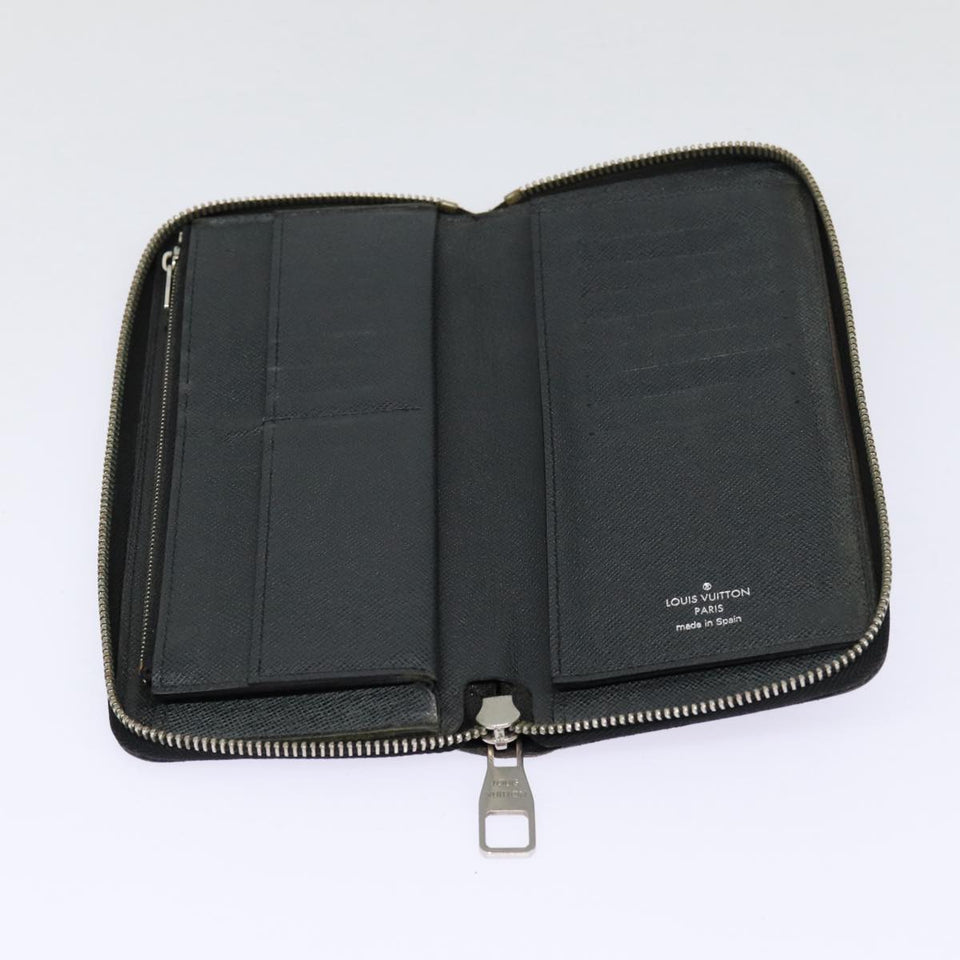 LOUIS VUITTON Zippy wallet