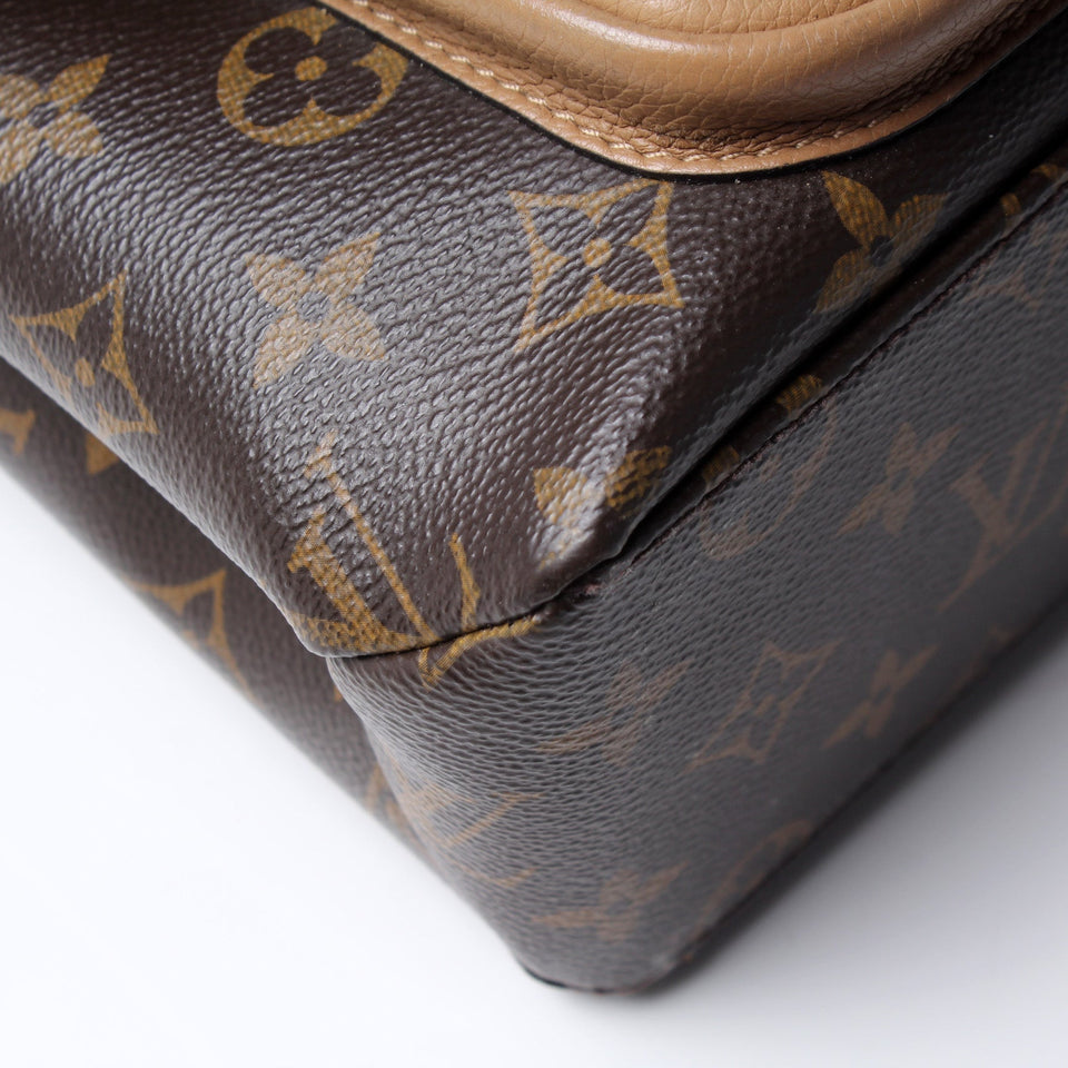 Marignan Messenger Monogram