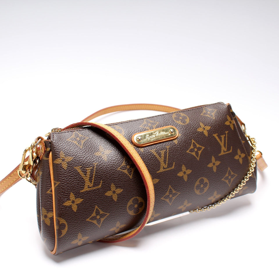 Eva Clutch Monogram