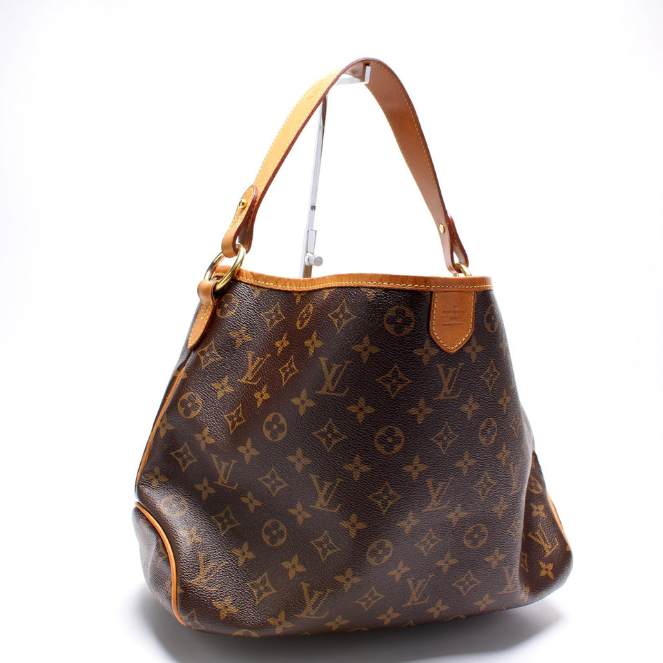 Delightful PM Monogram