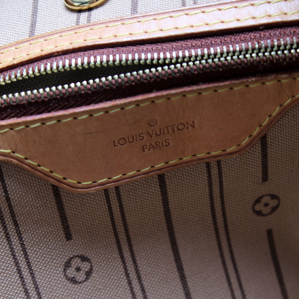 Delightful PM Monogram