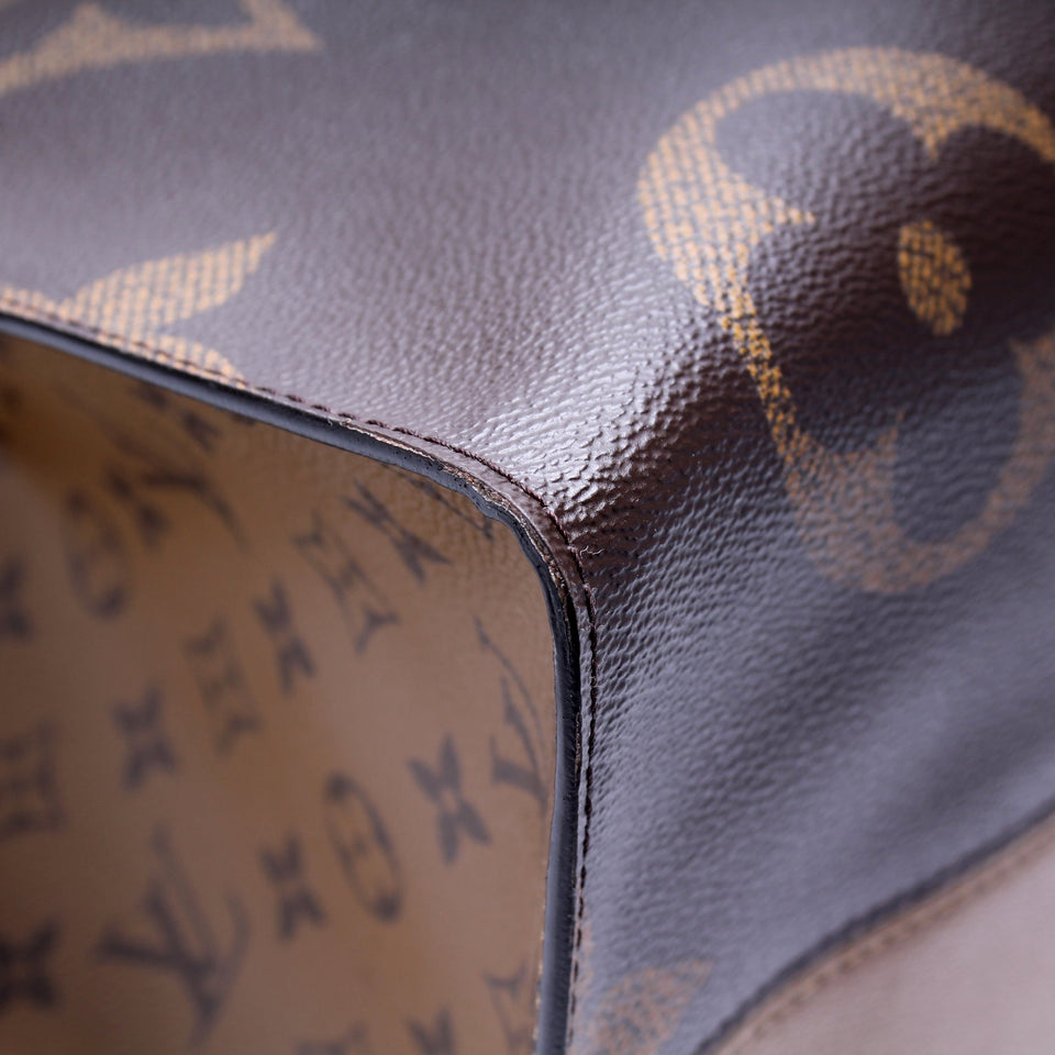 ONTHEGO GM Reversible Monogram