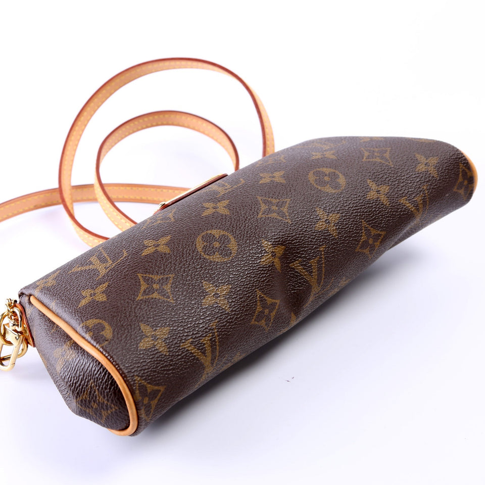 Eva Clutch Monogram