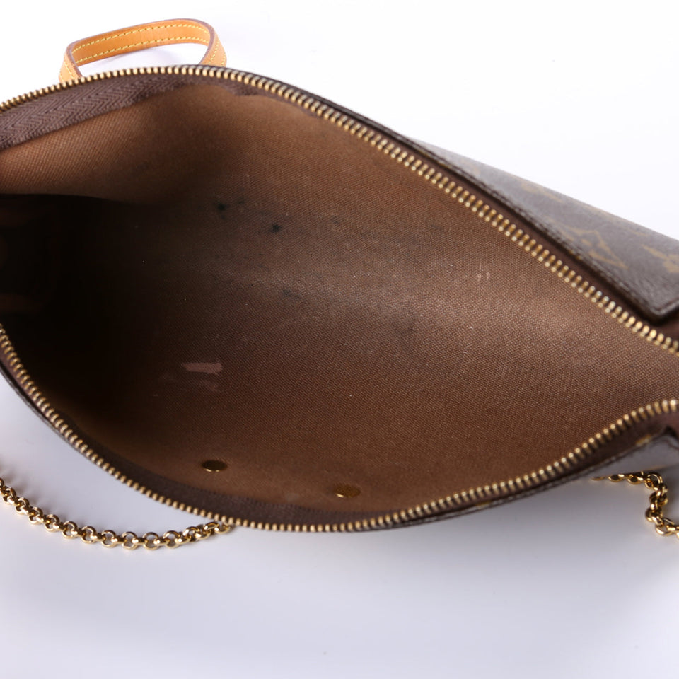 Eva Clutch Monogram