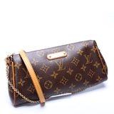 Eve Clutch Monogram