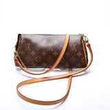 Eve Clutch Monogram