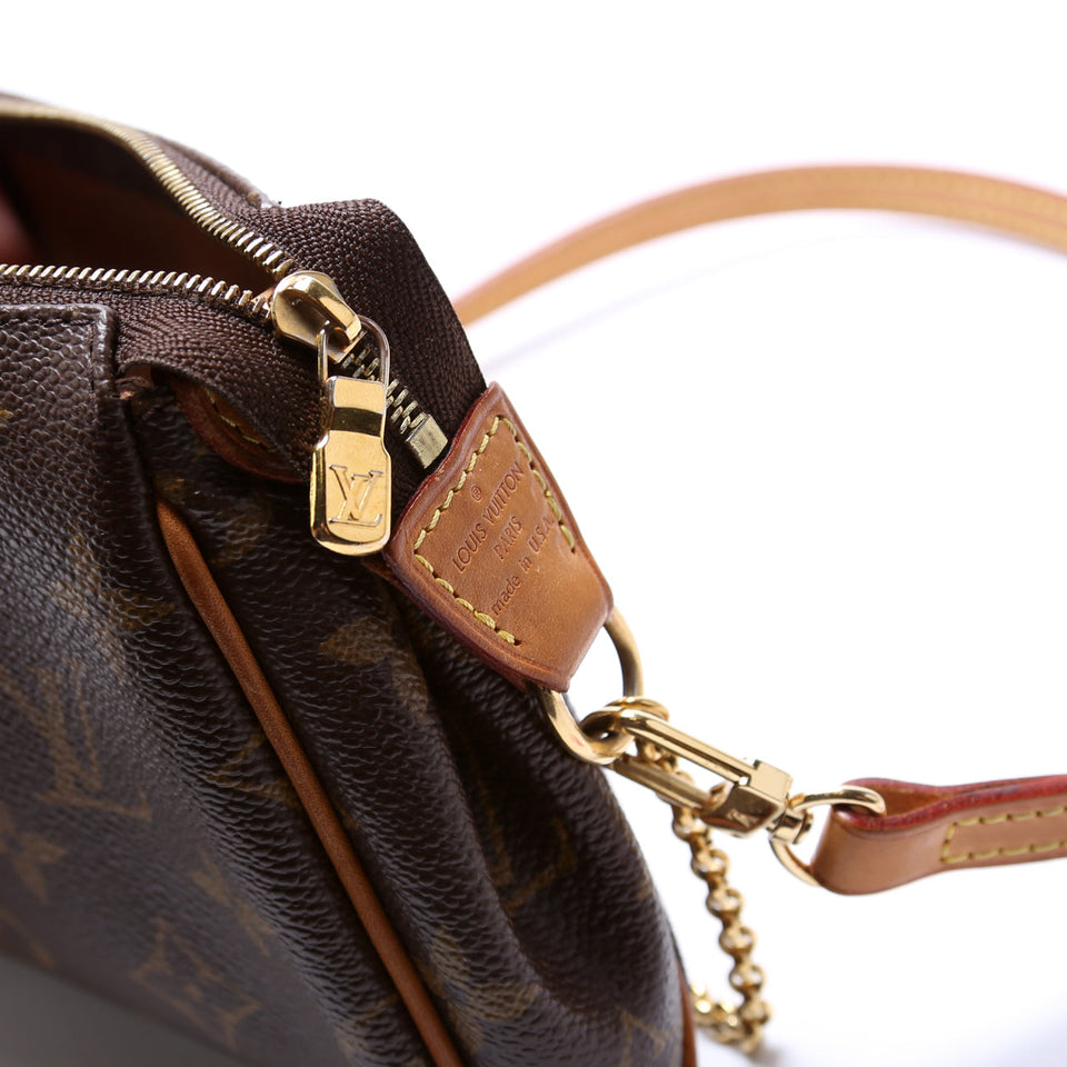 Eve Clutch Monogram