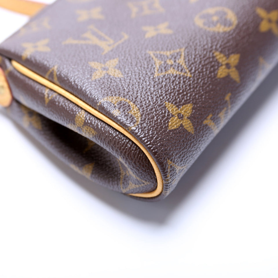 Eva Clutch Monogram