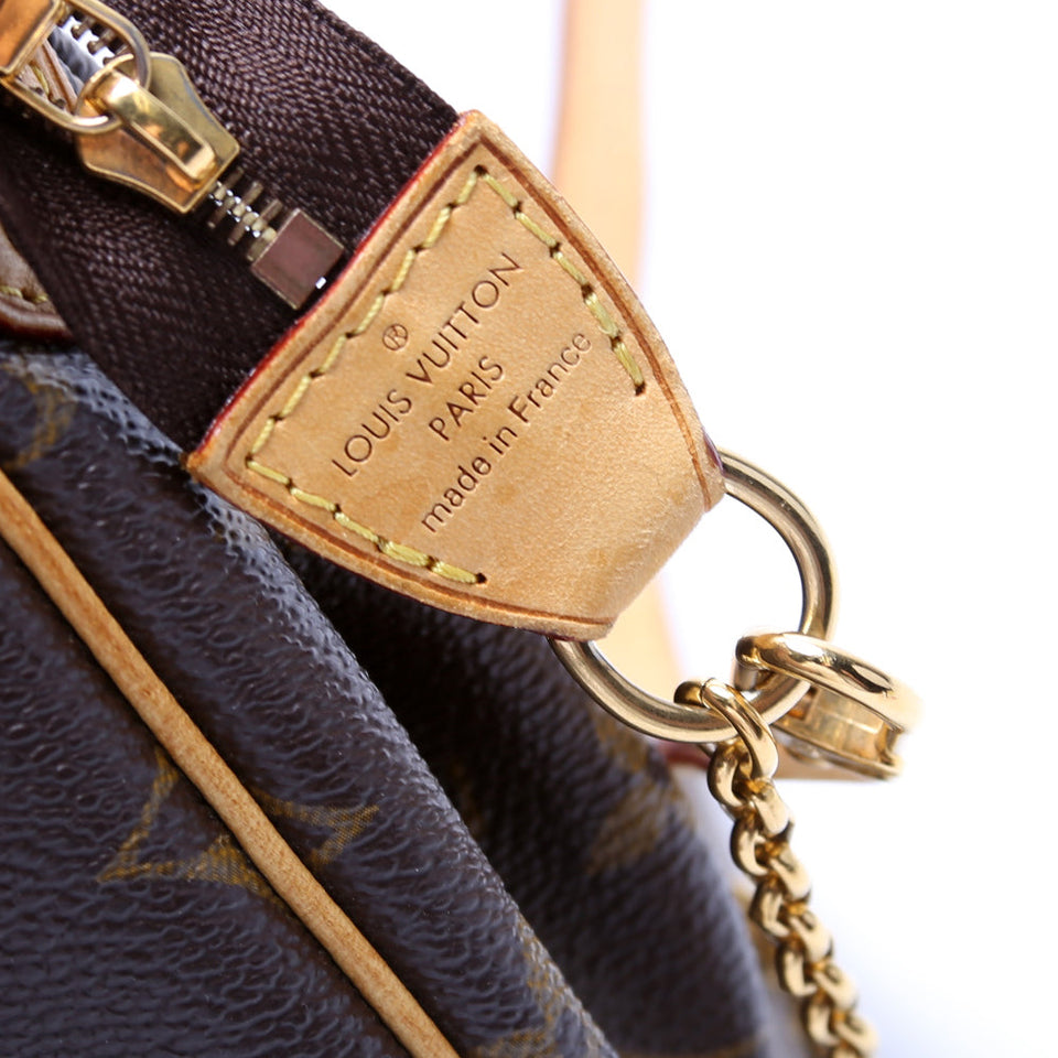 Eva Clutch Monogram
