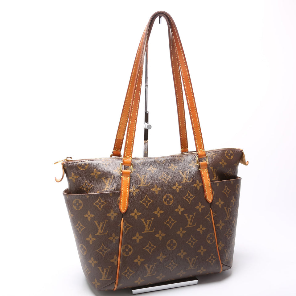 Totally PM Monogram