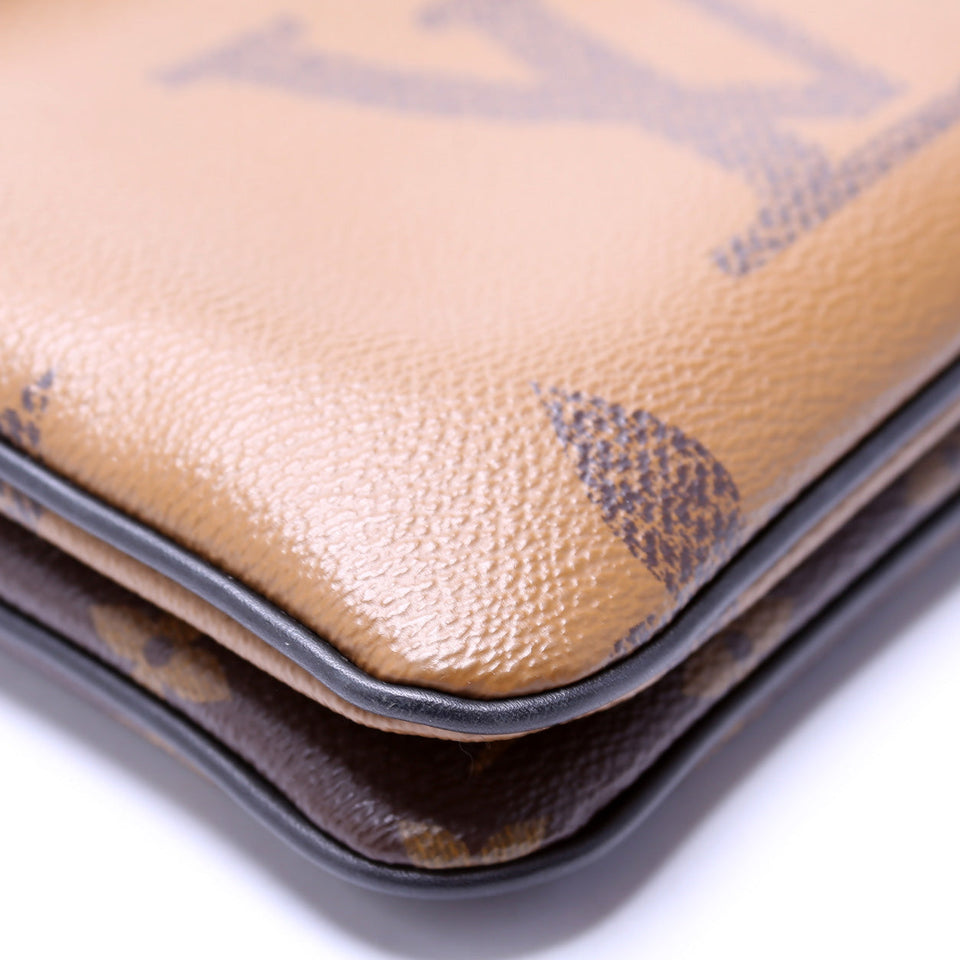 Double Zip Pochette Giant Reverse Monogram