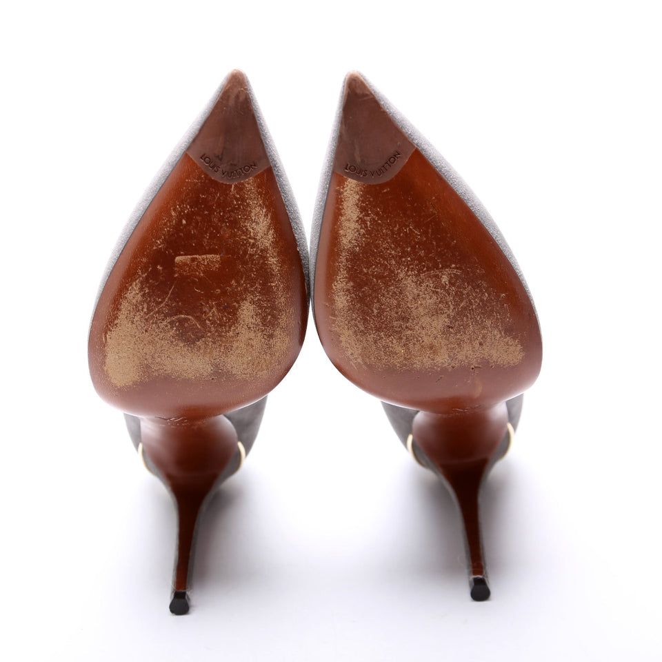 Pointed Toe Pumps Size 38.5
