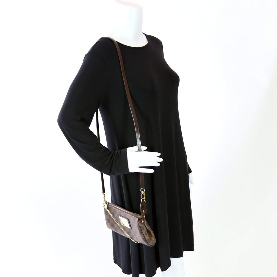 Eva Clutch Ebene