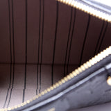 Easy Pouch on Strap Empreinte