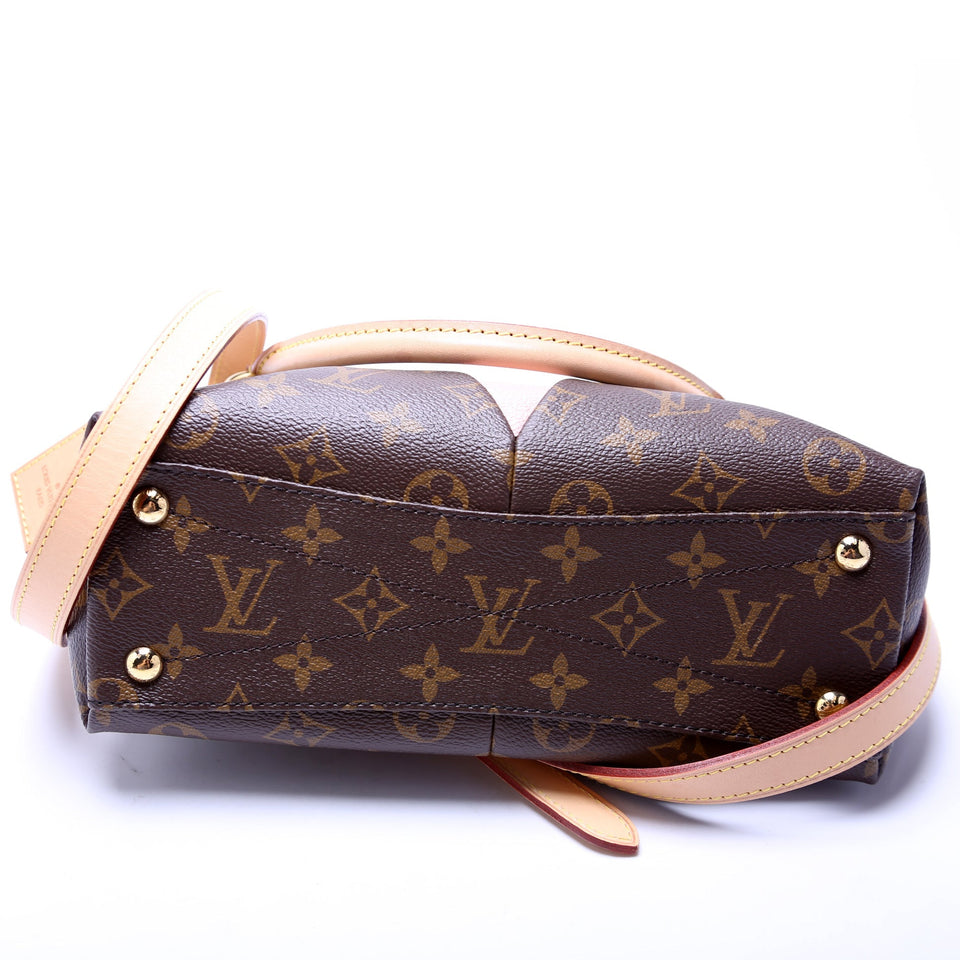 V Tote BB Monogram