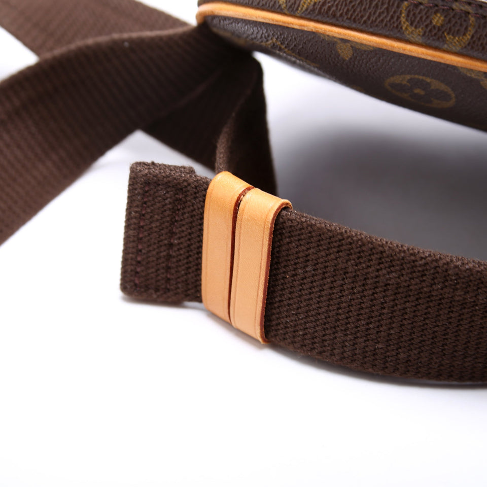 Pochette Gange Monogram