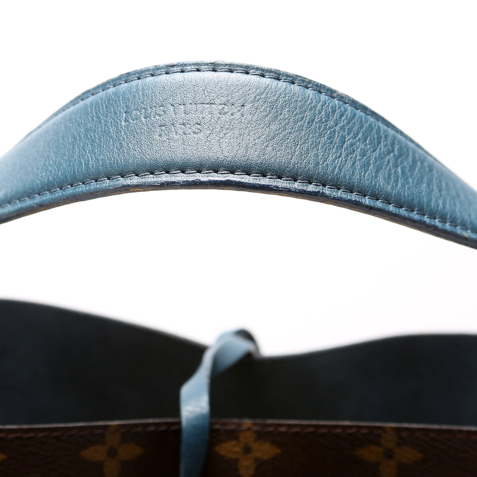 NN14 Bucket Idole Monogram