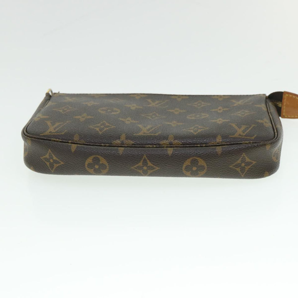 Louis Vuitton Pochette Accessoires  Canvas Clutch Bag