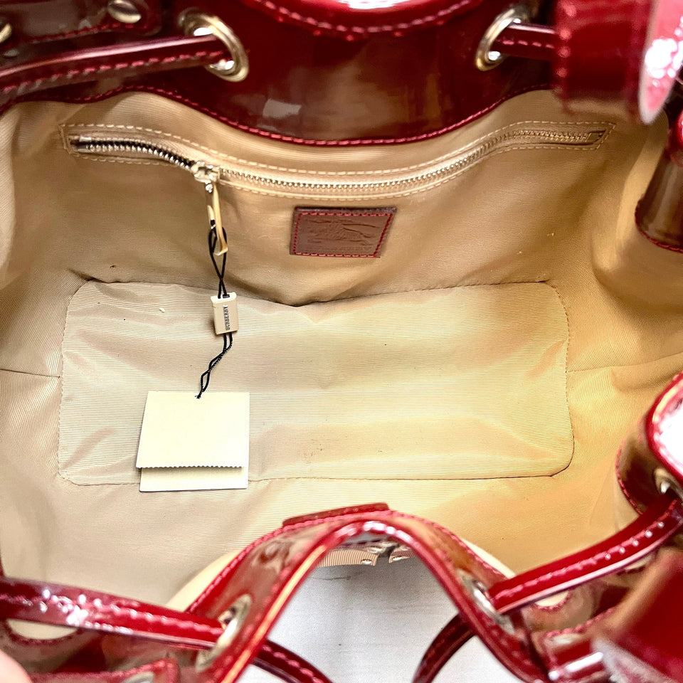 Handbag Luxury Designer By Burberry  Size: Medium