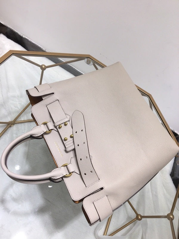 Burberry Bags - Bagsattire   367