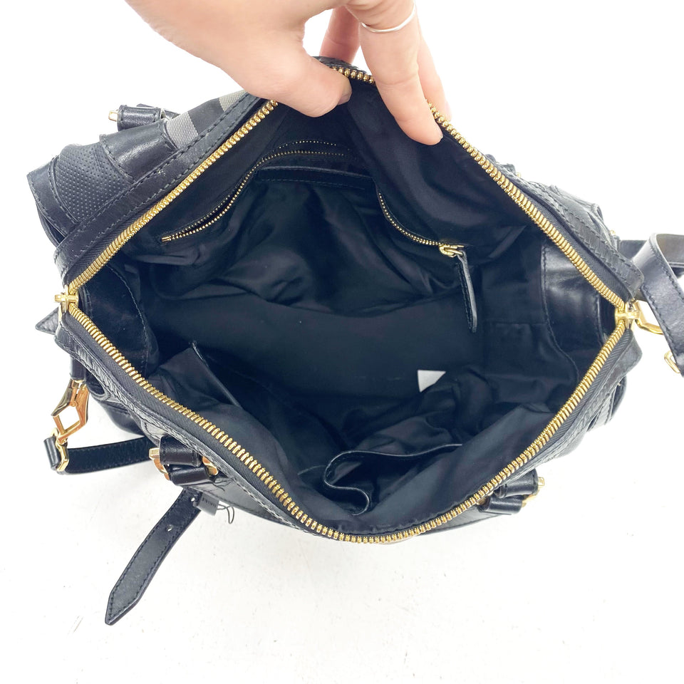 Handbag Luxury Designer By Burberry  Size: Medium