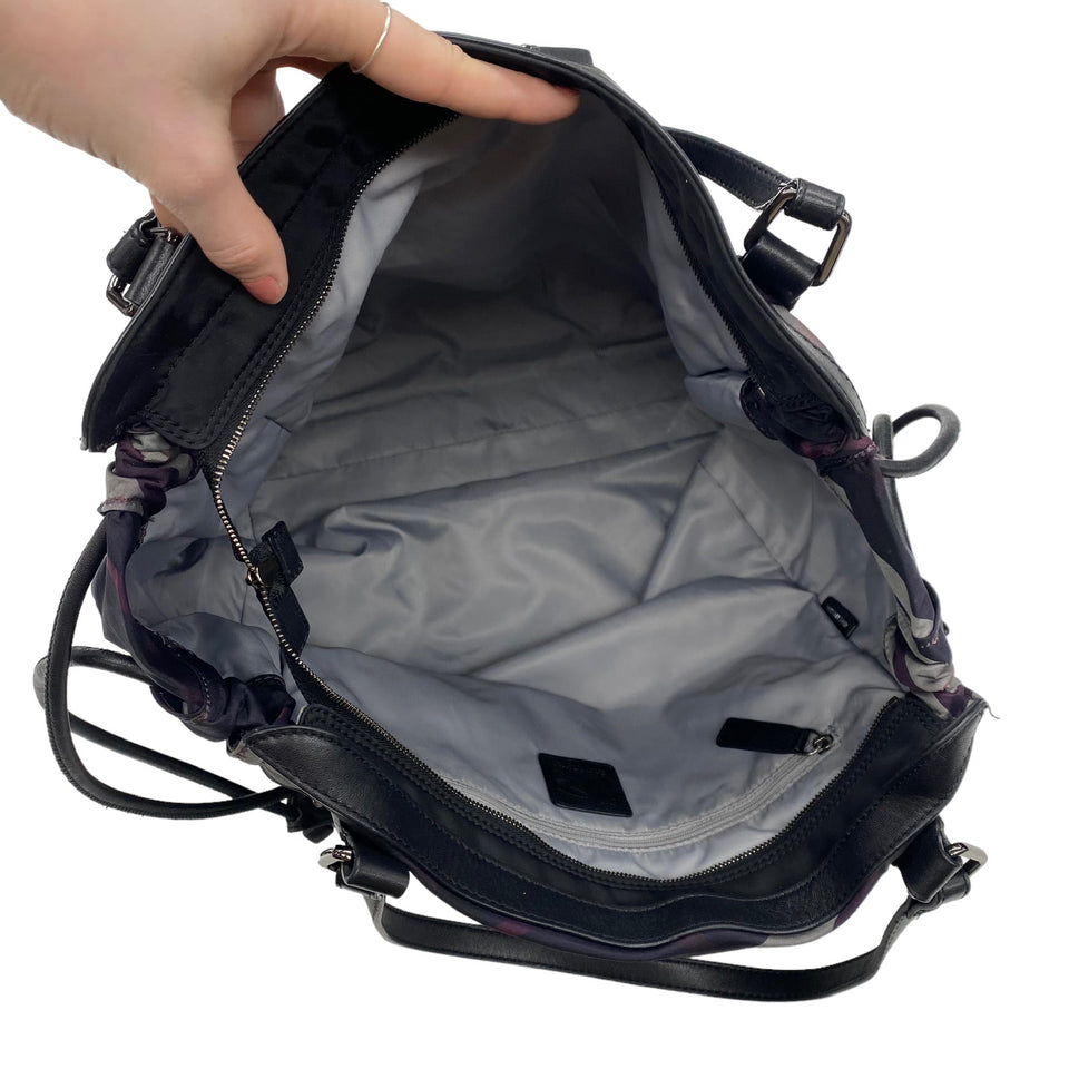 Handbag Luxury Designer By Burberry  Size: Large