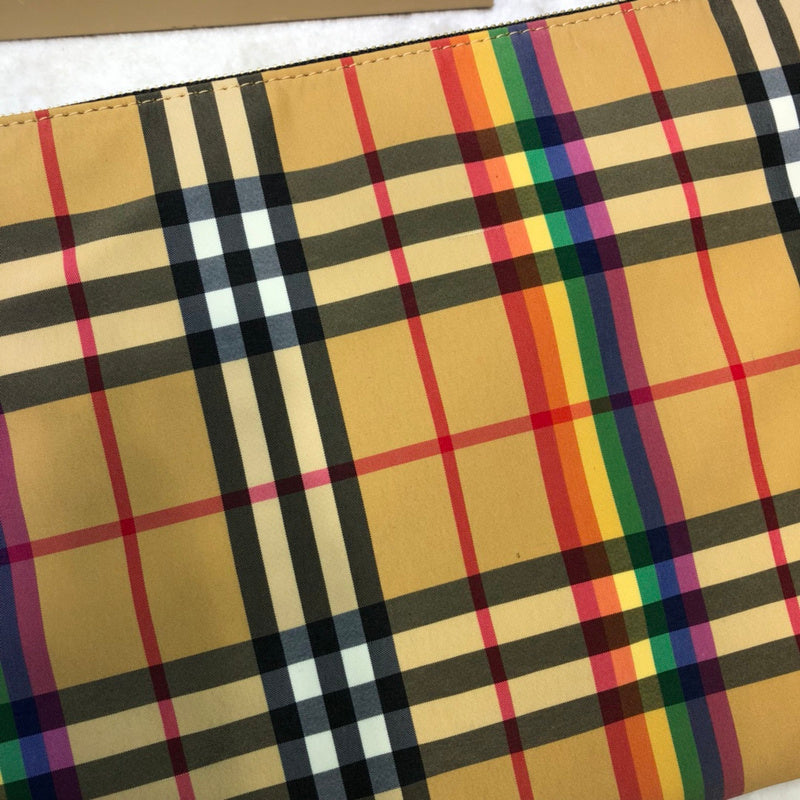 Burberry Bags - Bagsattire   244