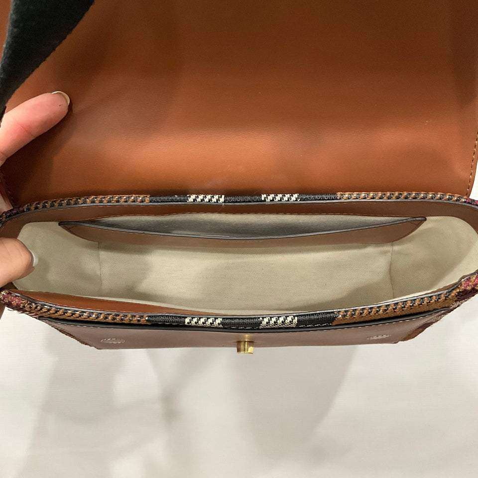 Crossbody Luxury Designer By Burberry  Size: Medium