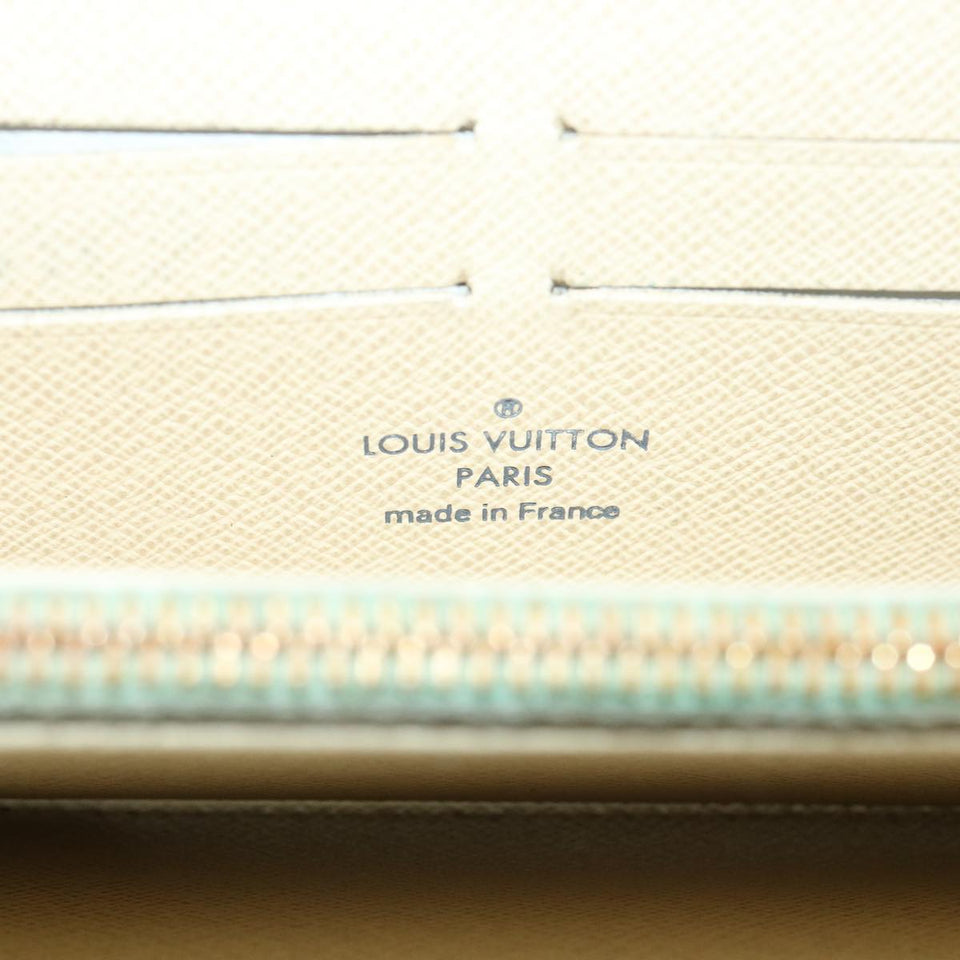 LOUIS VUITTON Zippy wallet