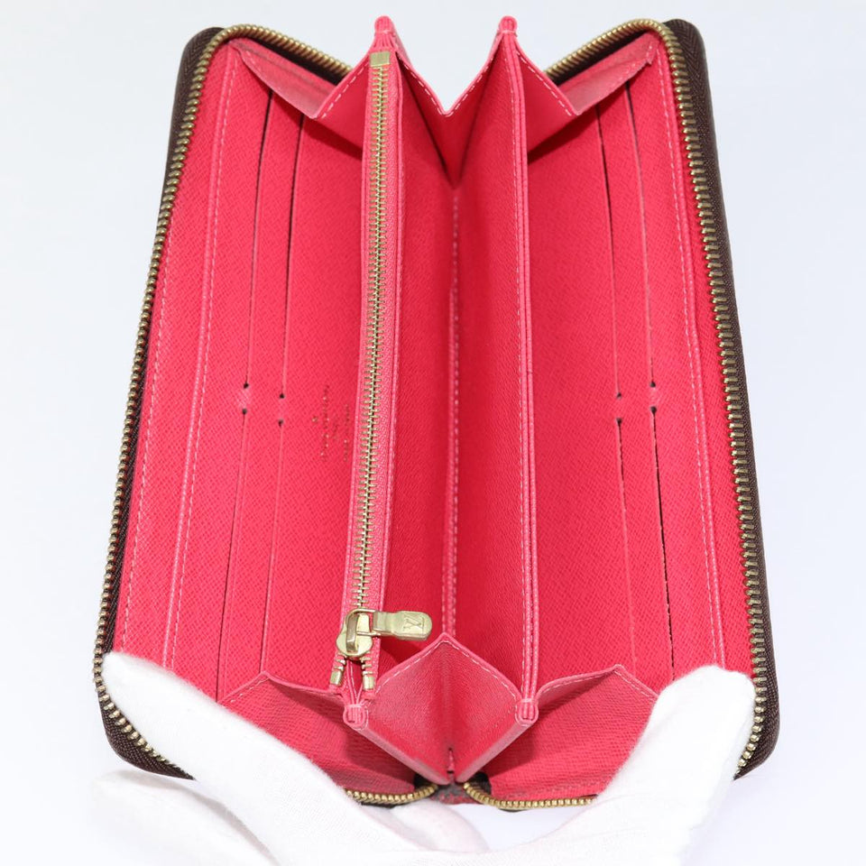 LOUIS VUITTON Zippy wallet