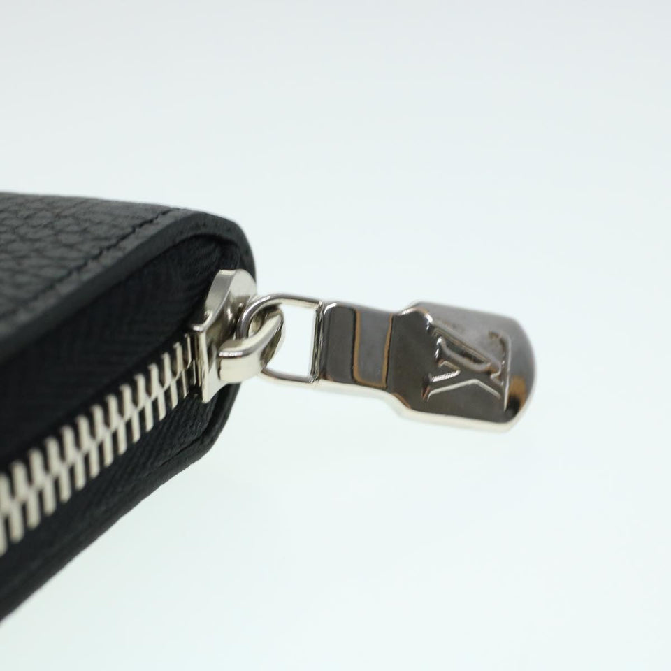 LOUIS VUITTON Zippy Wallet Vertical