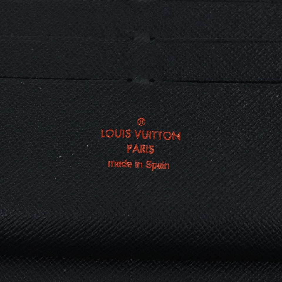 LOUIS VUITTON Zippy organizer Wallet