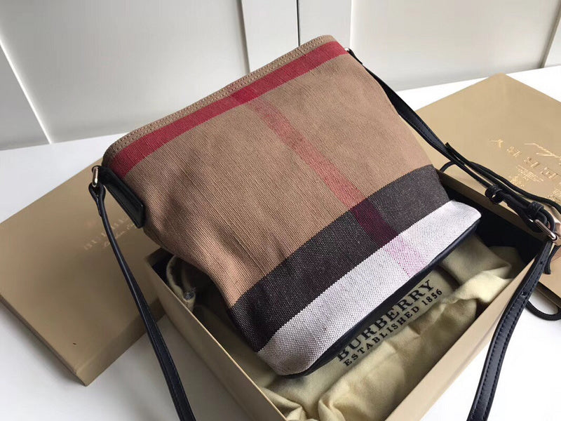 Burberry Bags - Bagsattire   438