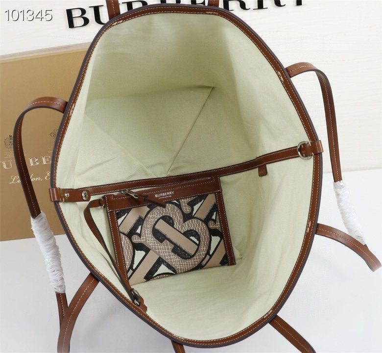 Burberry Bags - Bagsattire   182
