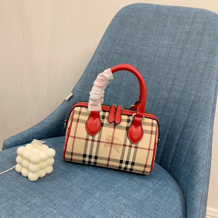 Burberry Bags - Bagsattire   213