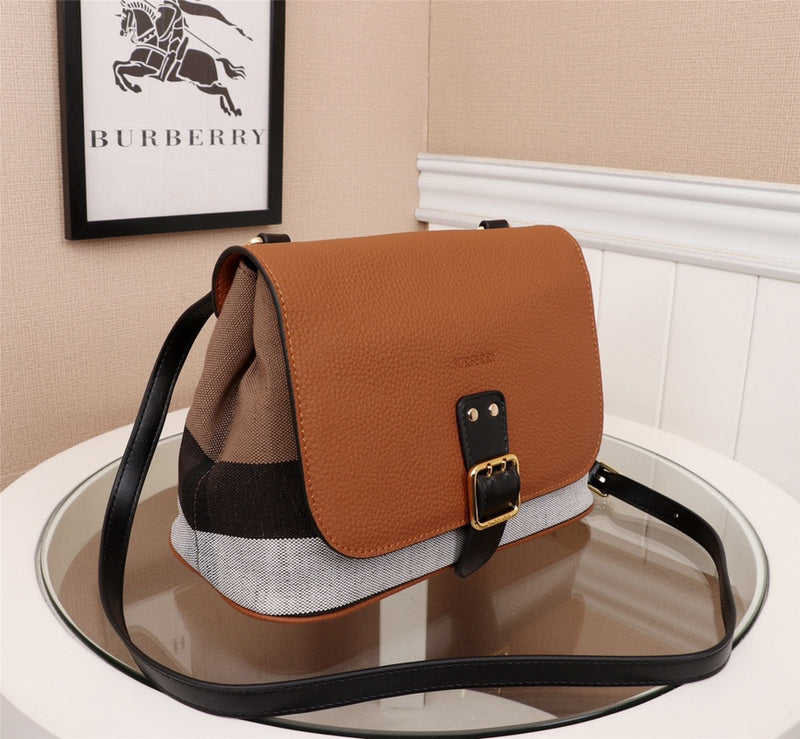 Burberry Bags - Bagsattire   320