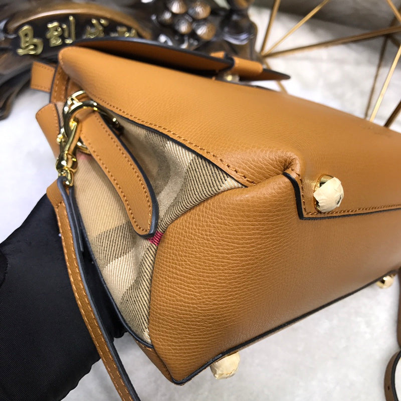 Burberry Bags - Bagsattire   240