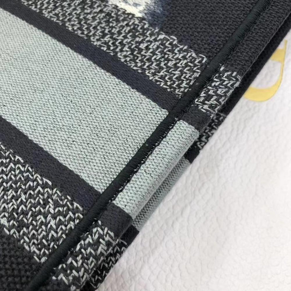 Christian Dior BOOK TOTE