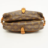 LOUIS VUITTONAuth  Monogram Saumur 30 M42256 Women's Shoulder Bag