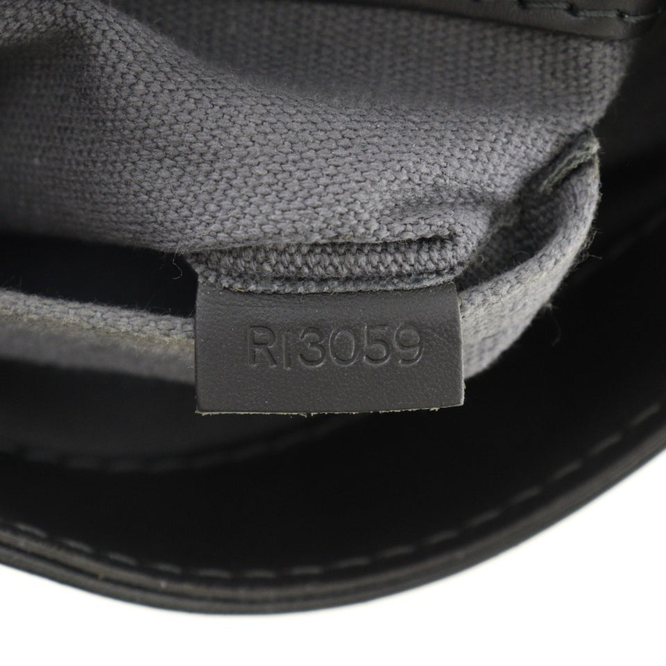 LOUIS VUITTON Yuma Shoulder Bag Utah M97024 Leather Basalt Black RI3059 Men's