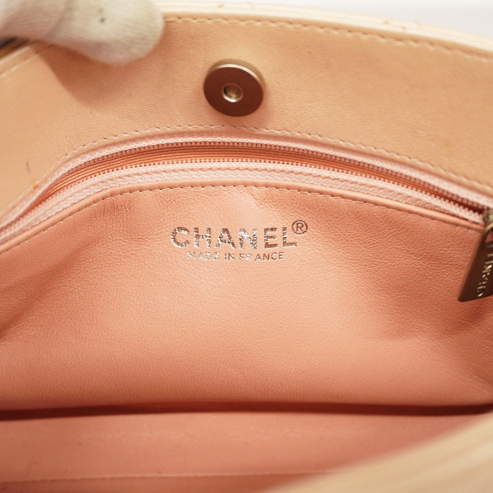 CHANELAuth  Matelasse Women's Leather Handbag Light Pink