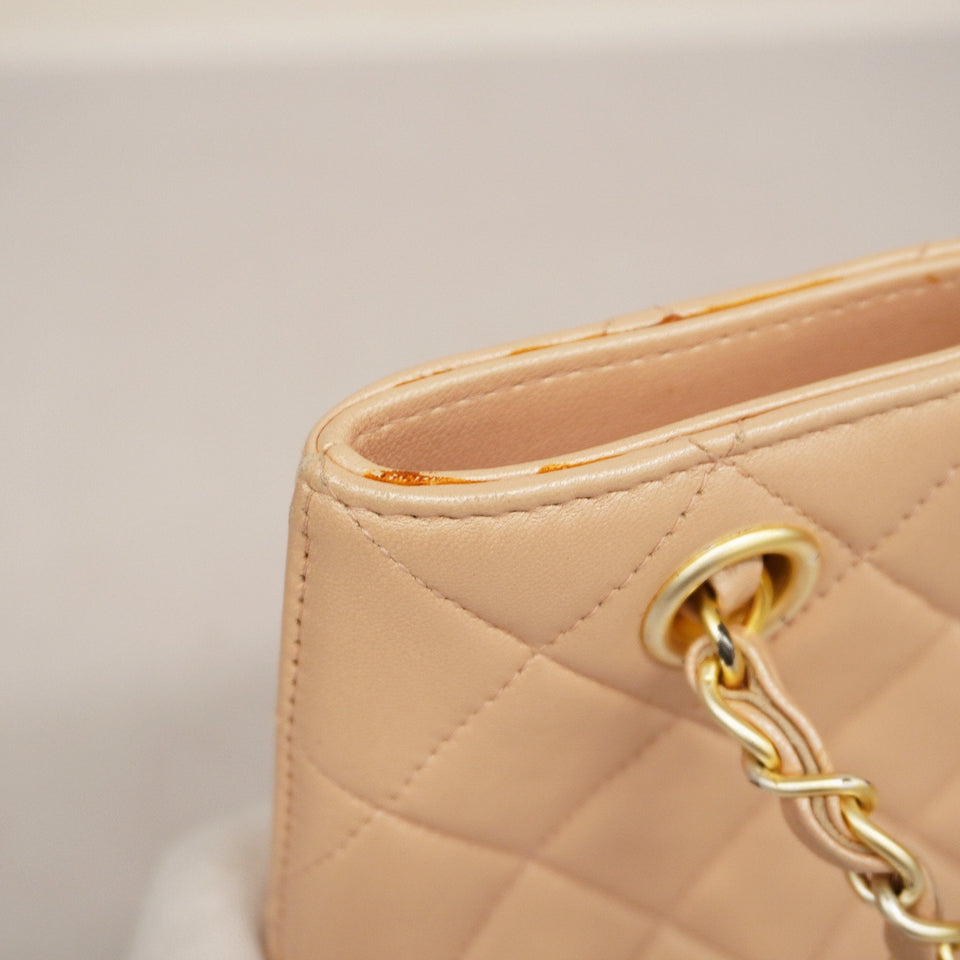 CHANELAuth  Matelasse Women's Leather Handbag Light Pink