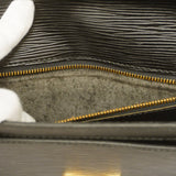 LOUIS VUITTONAuth  Epi Serie Dragonne M52612 Unisex Clutch Bag Noir