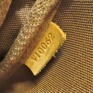 Louis Vuitton Pochette Accessoire  Canvas Clutch Bag